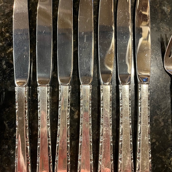 Vintage Sterling Silver Service for 8 Plus 10 Unique Serving Pieces - Picture 5 of 6